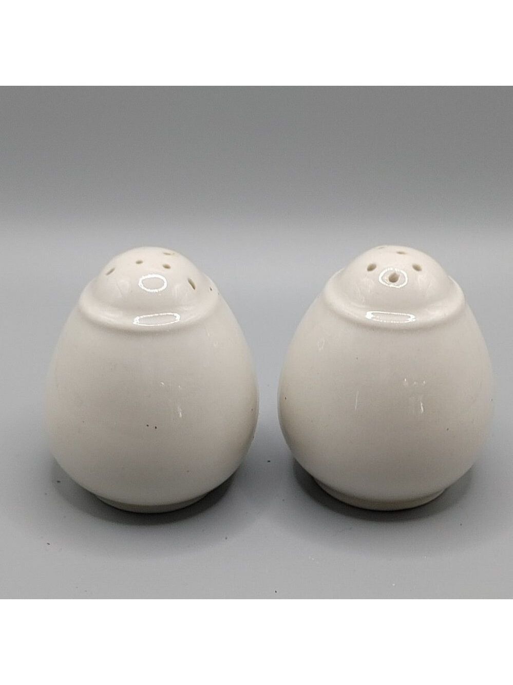 Oval Shapped Salt and Pepper Shakers